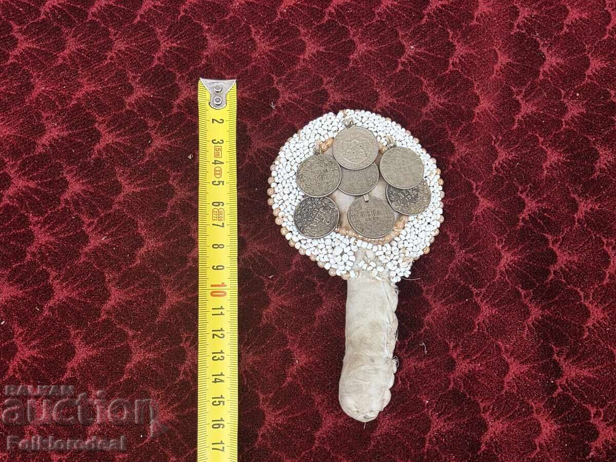 Livrarea Amulet - praștie pentru noroc pentru costume populare din Mariovo și Bitola