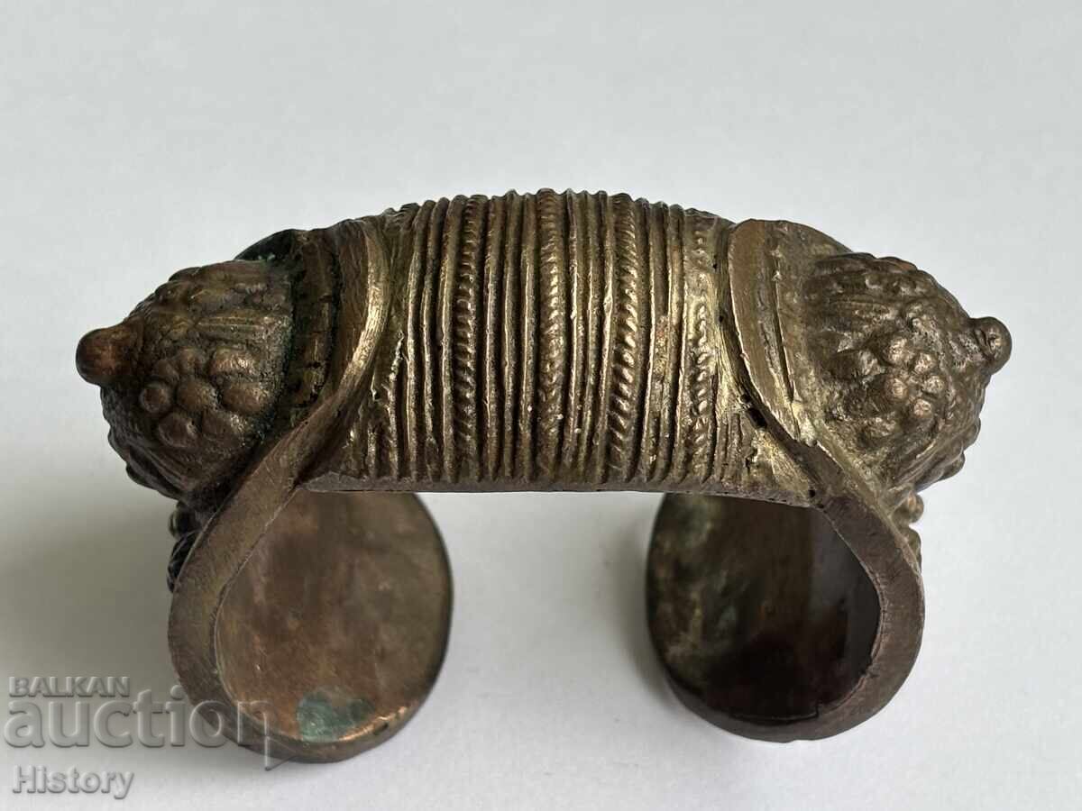 Licitație Bratara renascentista cu prastia