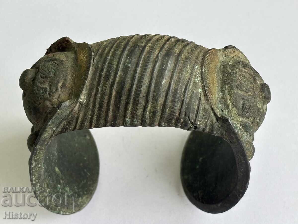 Αναγεννησιακό βραχιόλι σφεντόνας Αναγεννησιακό βραχιόλι σφεντόνας