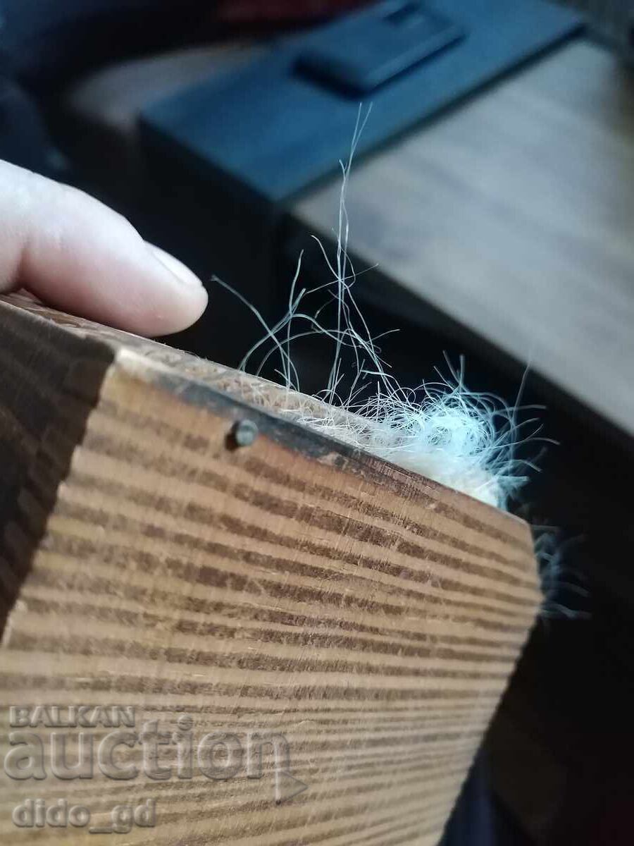 Cadou surpriză brutal într-o cutie de lemn cu preț 0.01 BGN | € 0.01 Cadou surpriză brutal într-o cutie de lemn cu preț 0.01 BGN | € 0.01