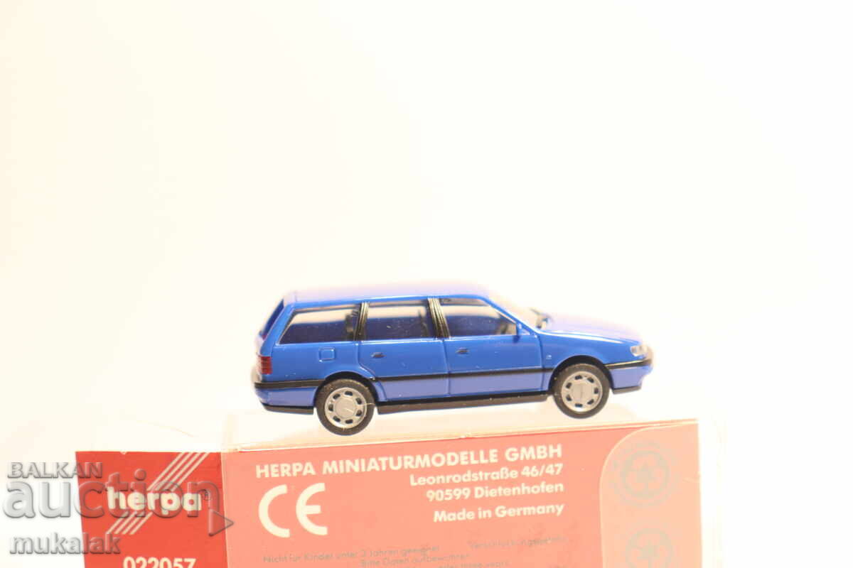 Delivery of HERPA H0 1/87 VW PASSAT CAR TRUCK MODEL