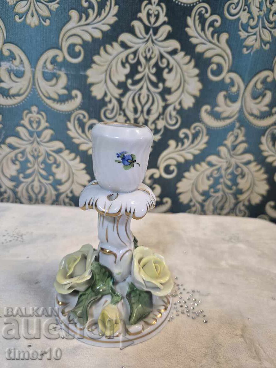 Sfeșnic Herend Ungaria "Trei trandafiri" pictat manual cu preț 120.00 BGN | € 61.36