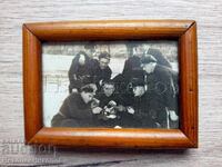 ΠΑΛΙΑ ΜΙΚΡΗ ΦΩΤΟΓΡΑΦΙΑ ΣΕ ΚΟΡΝΙΖΑ ΜΑΘΗΤΕΣ ΓΥΜΝΑΣΙΟΥ ΜΕ ΔΙΟΠΤΡΕΣ Ε430