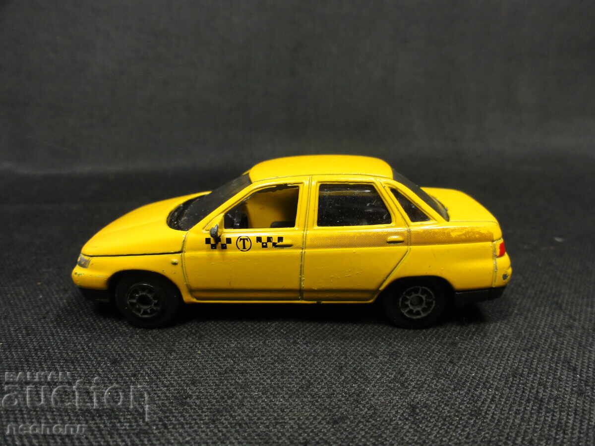 1/64 OLD RETRO METAL CAR LADA LADA 110 TAXI with price 10.00 BGN | € 5.11