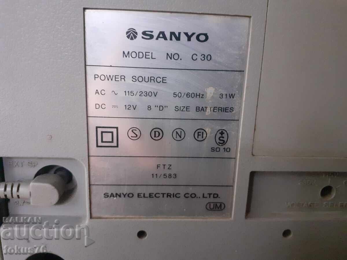 Livrarea Vechi radio casetofon de colecție - Sanyo C 30 - Unic Livrarea Vechi radio casetofon de colecție - Sanyo C 30 - Unic