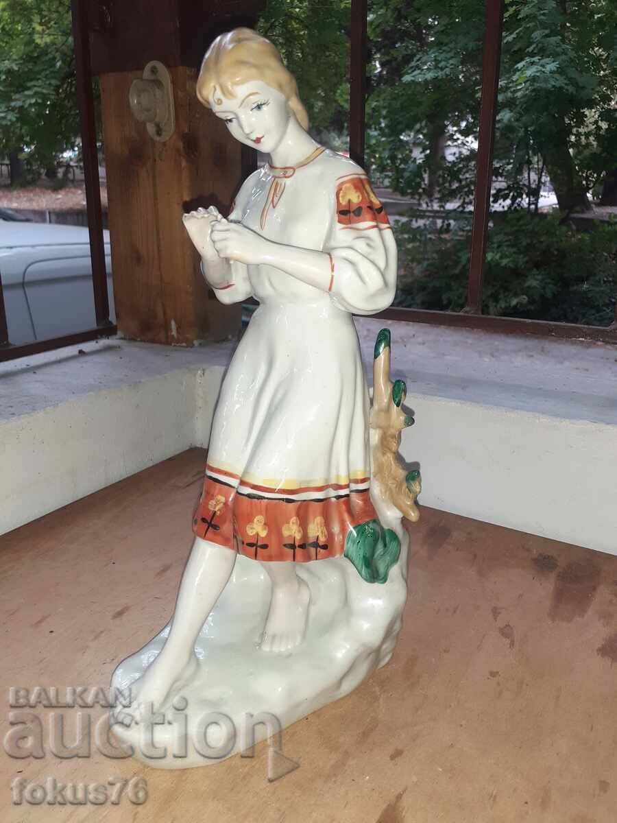 Figurină unică, statuetă din porțelan rusesc, cu marcaj