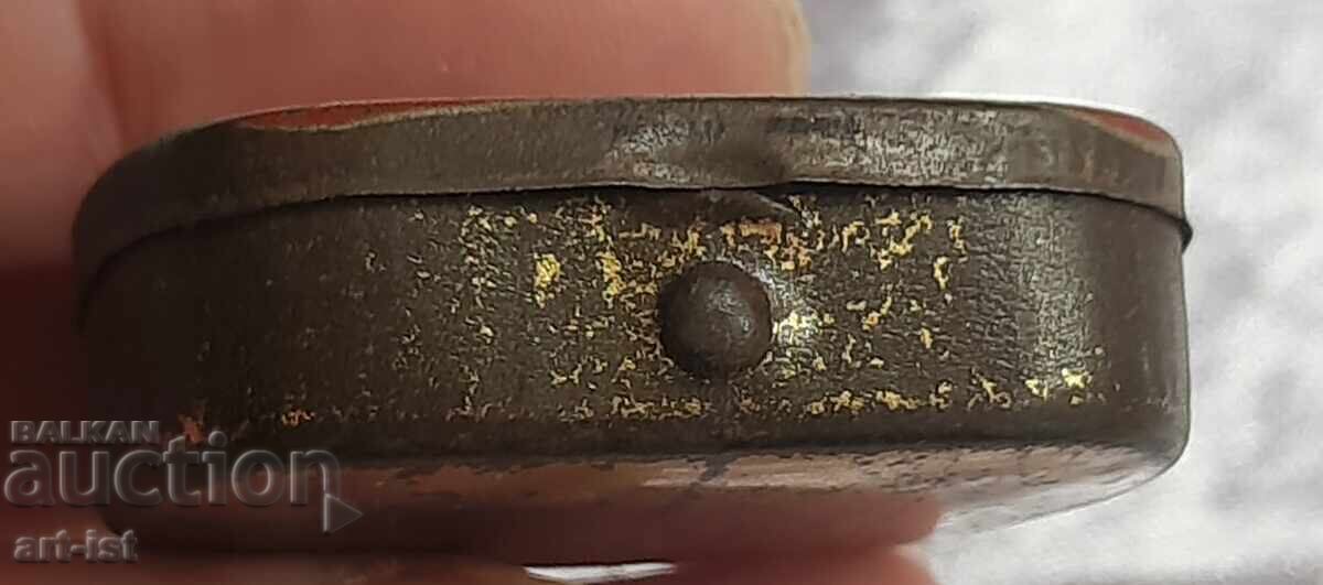 Metal box with LYRAPHONE phonograph needles - 5