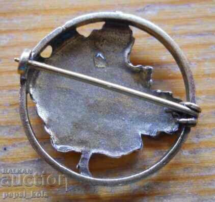 Vechi insignă germană cu frunze de stejar - aurire cu preț 15.00 BGN | € 7.67