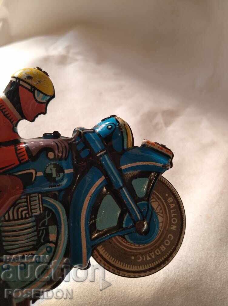 Стара ламаринена играчка моторист с цена 50.00 лв. | € 25.56