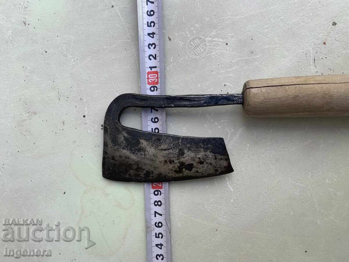 SUTTER BLADE FORGED TOOL ANCIENT with price 25.00 BGN | € 12.78