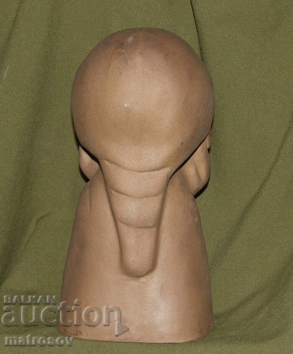 Αυθεντική διακοσμητική κεραμική αγαλμάτινη γλυπτική με τιμή 350.00 BGN | € 178.95