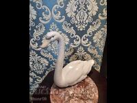 Lebădă din porțelan Lladró 1983 statuetă