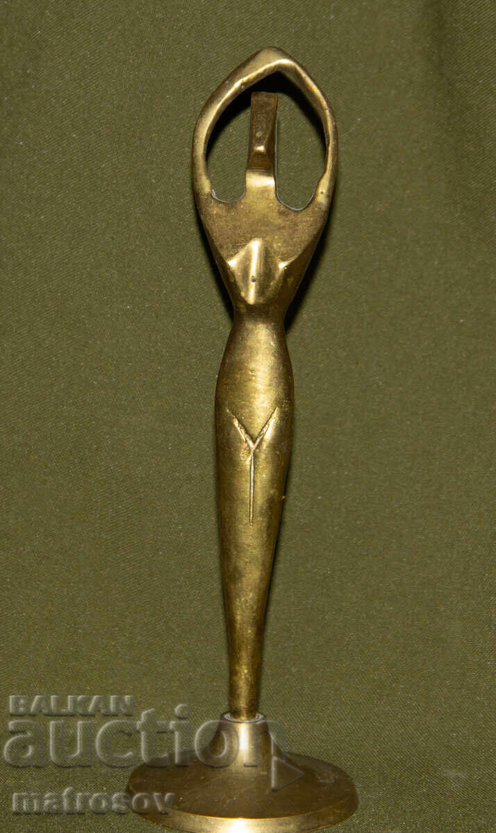 Bronze sculpture, nude female body with price 130.00 BGN | € 66.47