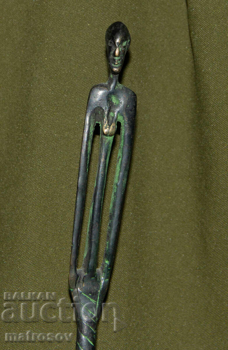 Auction  Bronze figure African motifs statue