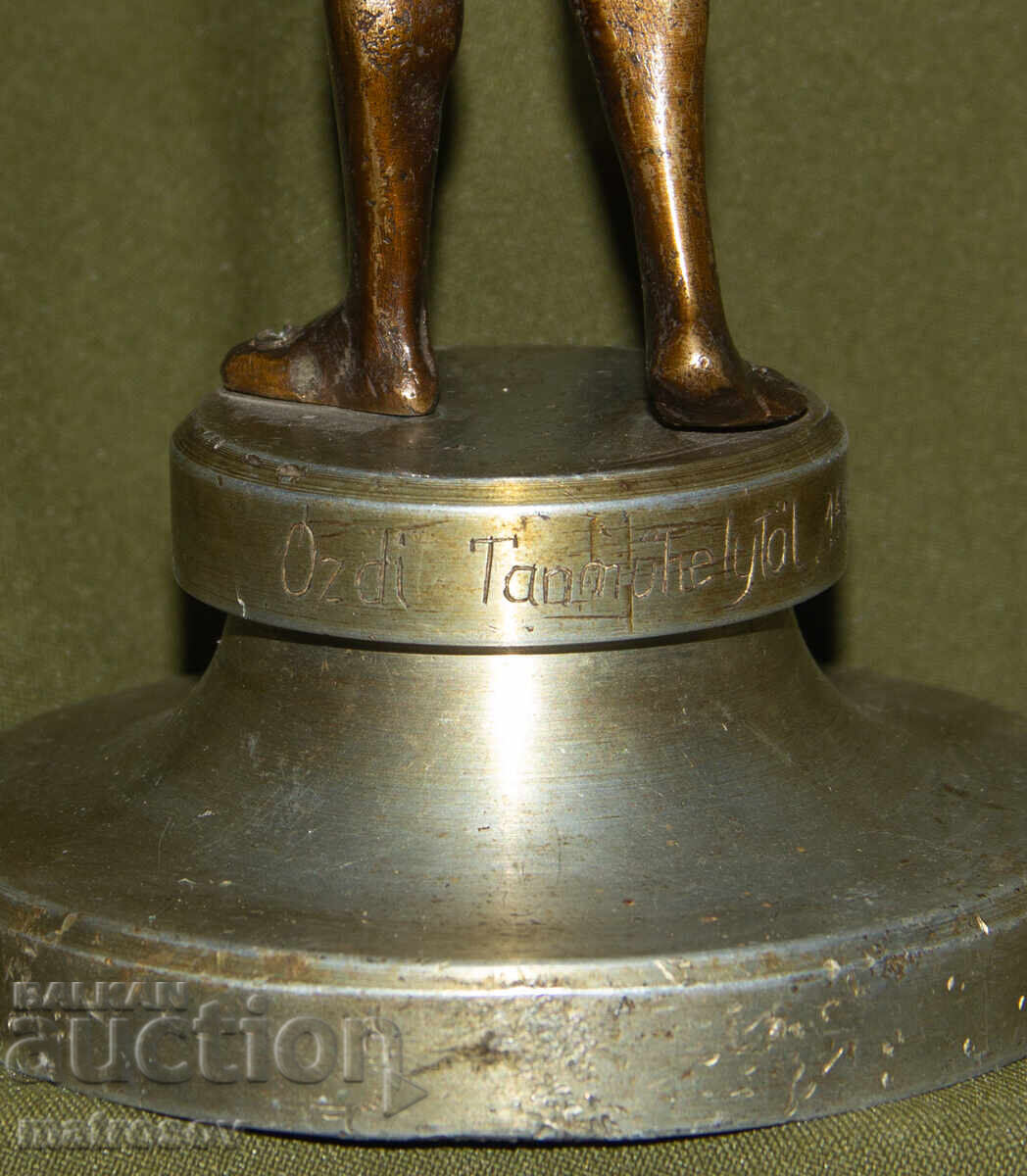 Αυθεντικό μπρούτζινο άγαλμα 1949 γλυπτό αθλητή με στεφάνι - 7