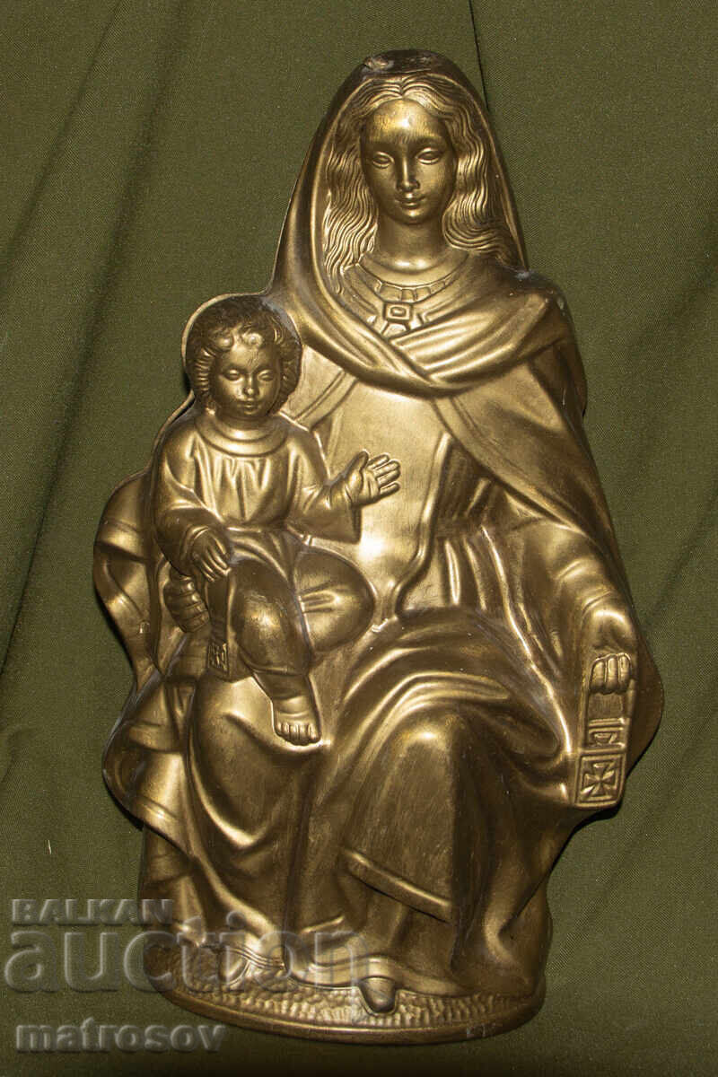 Месингова фигура скулптура Девата с Младенеца с цена 400.00 лв. | € 204.52