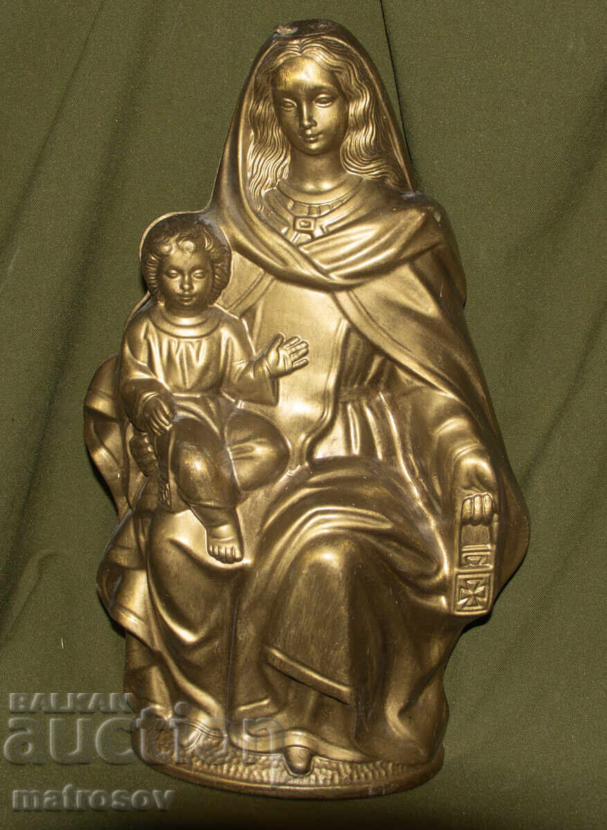 Аукцион Месингова фигура скулптура Девата с Младенеца