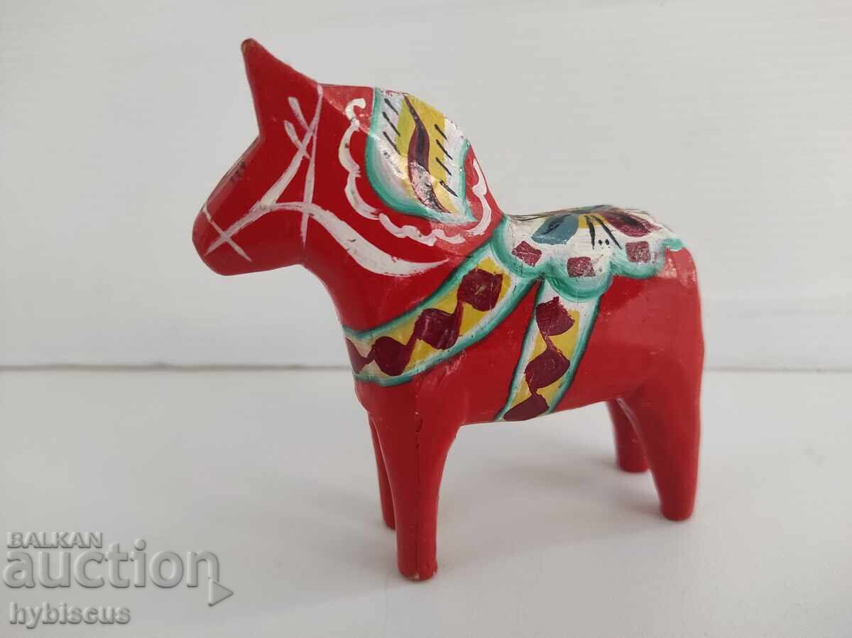 Σουηδικό ξύλινο άλογο "Νταλάρνα"