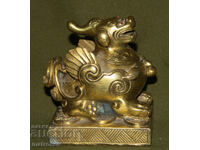 Χάλκινη φιγούρα κινεζικής μυθολογίας σκύλος Φου