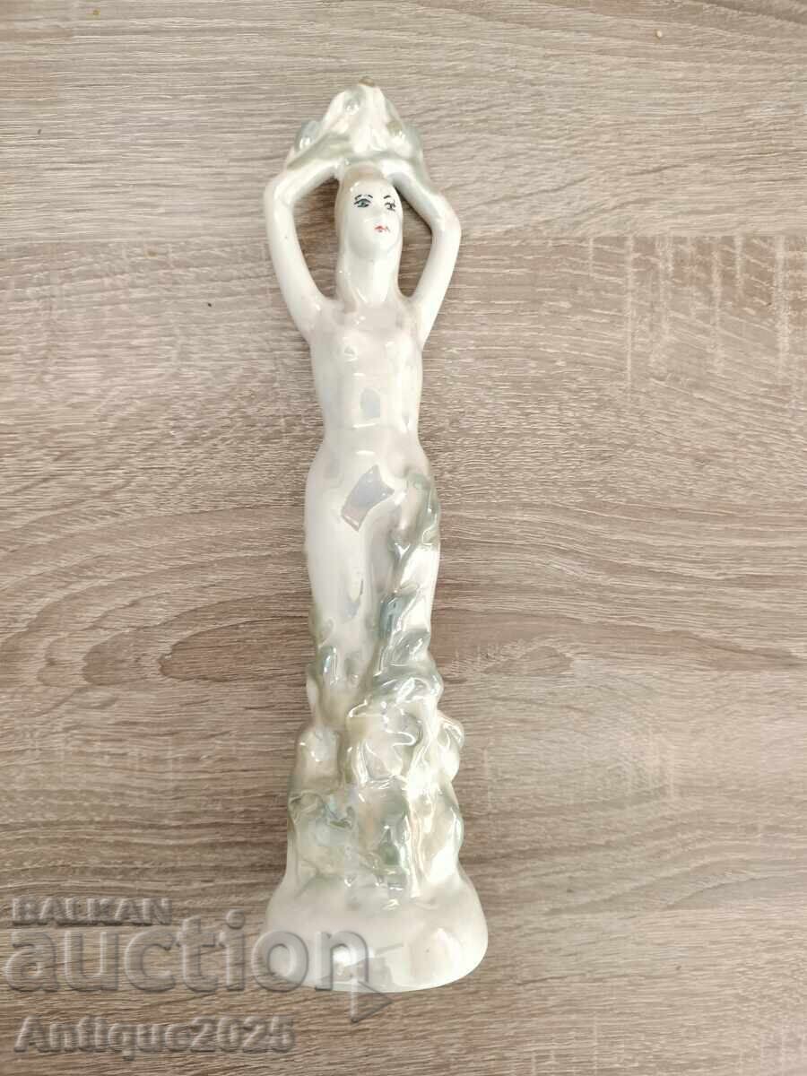 Винтидж фигурка „Мавка“ (средата на XX век)
