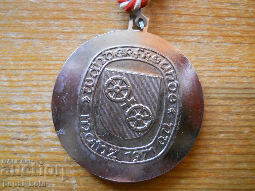 Μετάλλιο - 3η Διάσχιση του Ρήνου - Μάιντς 1976 - Ασημένιο με τιμή 15.00 BGN | € 7.67 Μετάλλιο - 3η Διάσχιση του Ρήνου - Μάιντς 1976 - Ασημένιο με τιμή 15.00 BGN | € 7.67