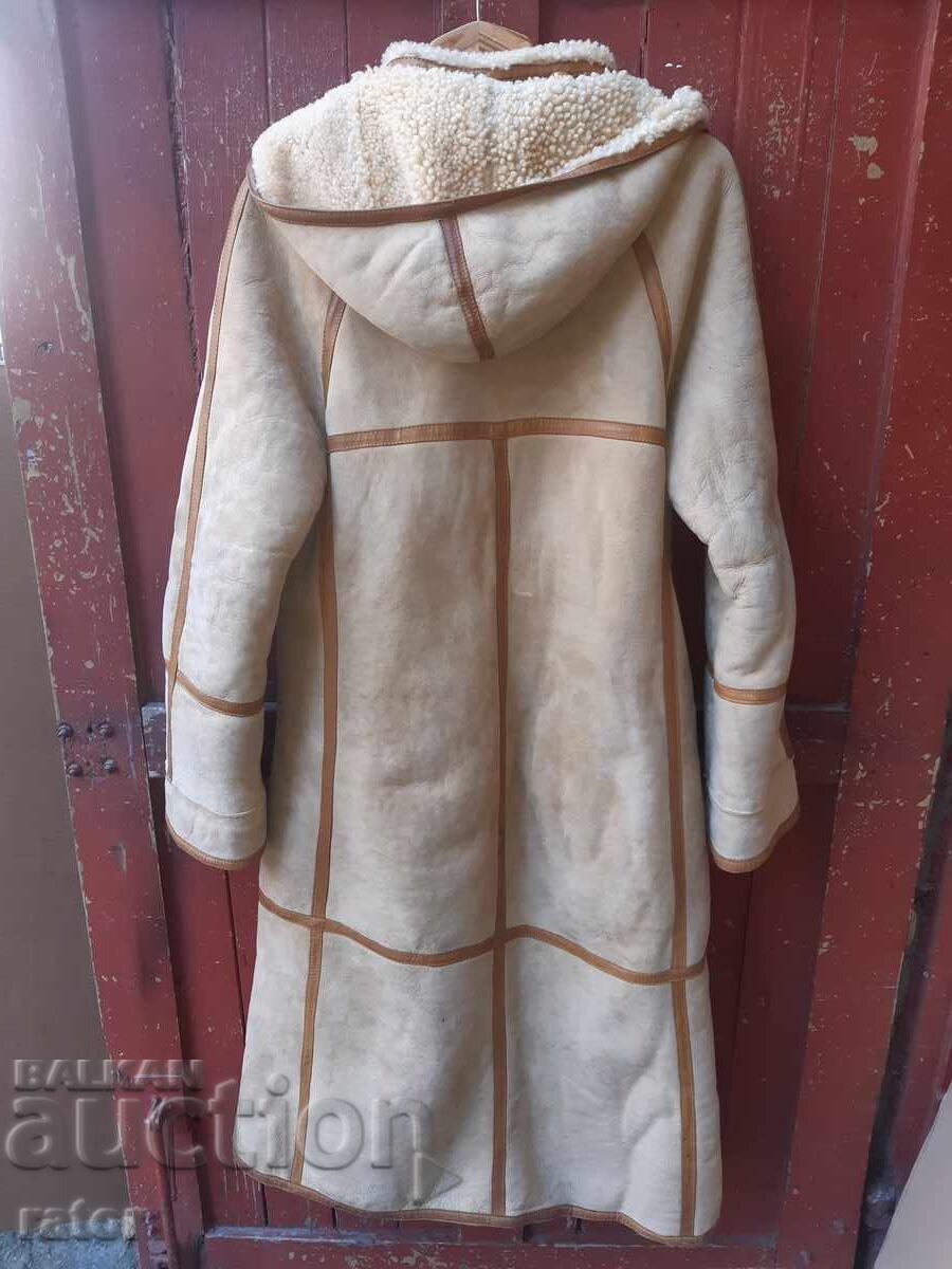 Beautiful stylish women's coat - lambskin - 5