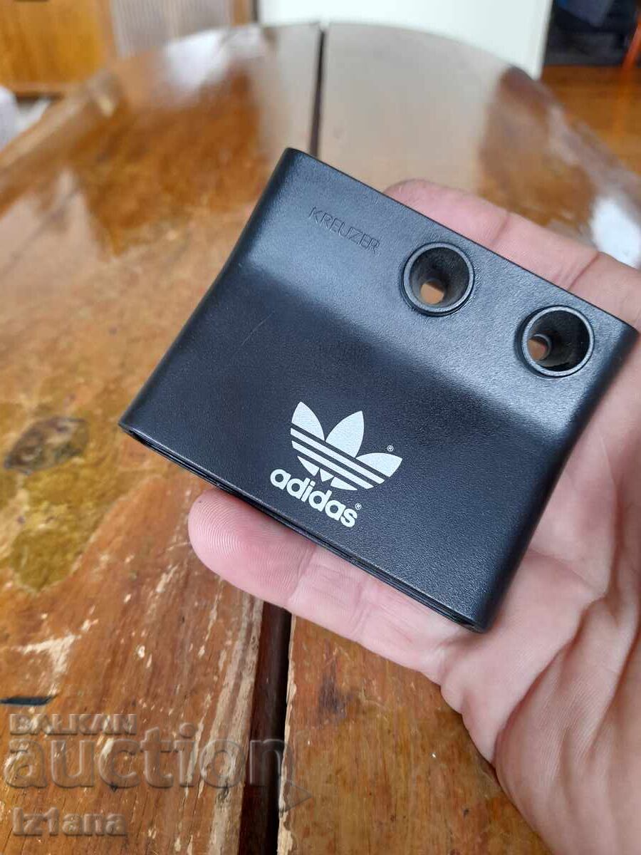 Vechi suport pentru stilouri și bilețele Adidas cu preț 33.00 BGN | € 16.87