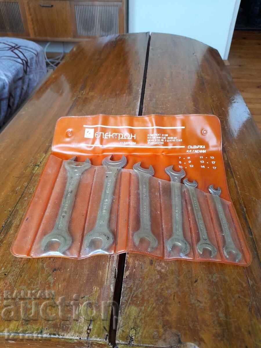 Παλιά γαλλικά κλειδιά Electron Καρτζαλί