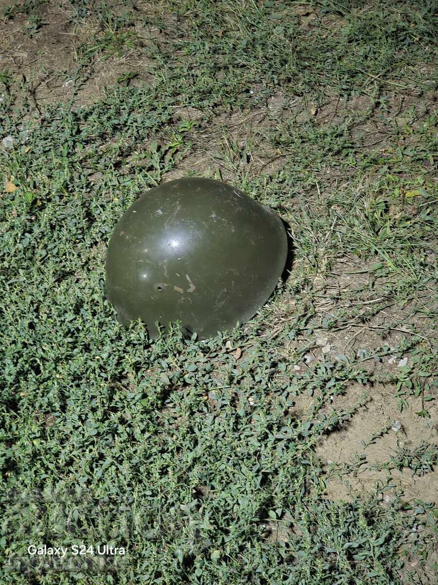 Аукцион Стара военна каска. Пускам над 100 Аукциона от Стотинка. Раз Аукцион Стара военна каска. Пускам над 100 Аукциона от Стотинка. Раз