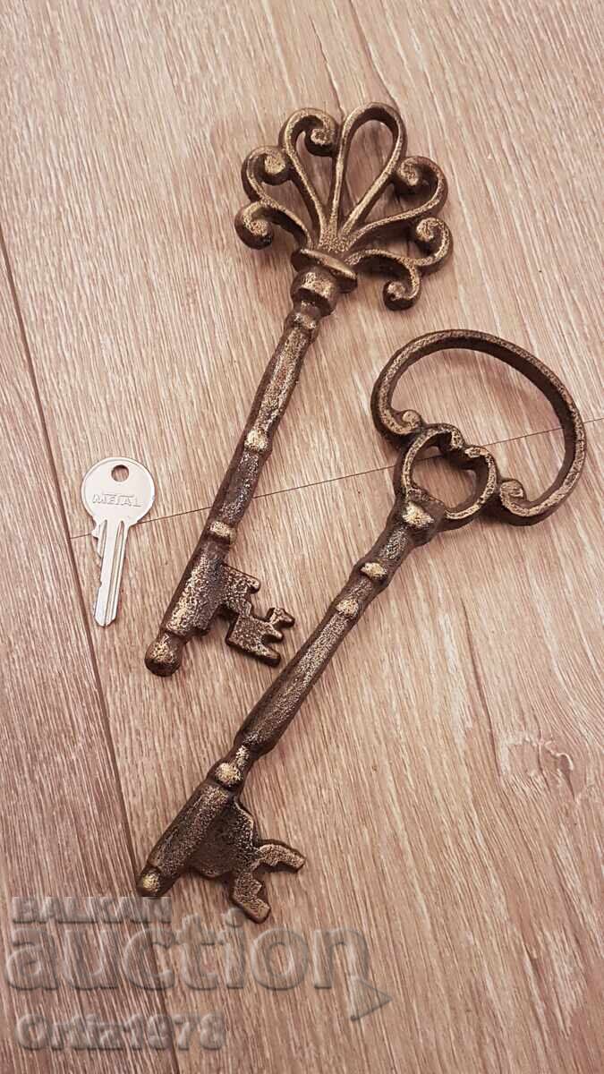 Аукцион Масивен чугунен ключ–20см Аукцион Масивен чугунен ключ–20см