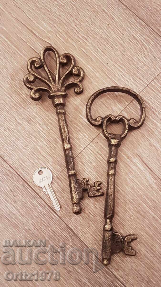 Масивен чугунен ключ–20см Масивен чугунен ключ–20см