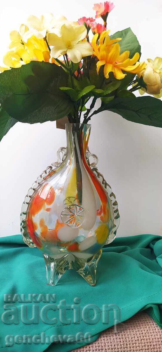 Красива голяма ваза тип Мурано/букет цветя с цена € 21.00 | 41.07 лв. Красива голяма ваза тип Мурано/букет цветя с цена € 21.00 | 41.07 лв.