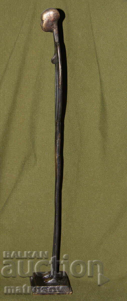 Delivery of Bronze figure African motifs statue