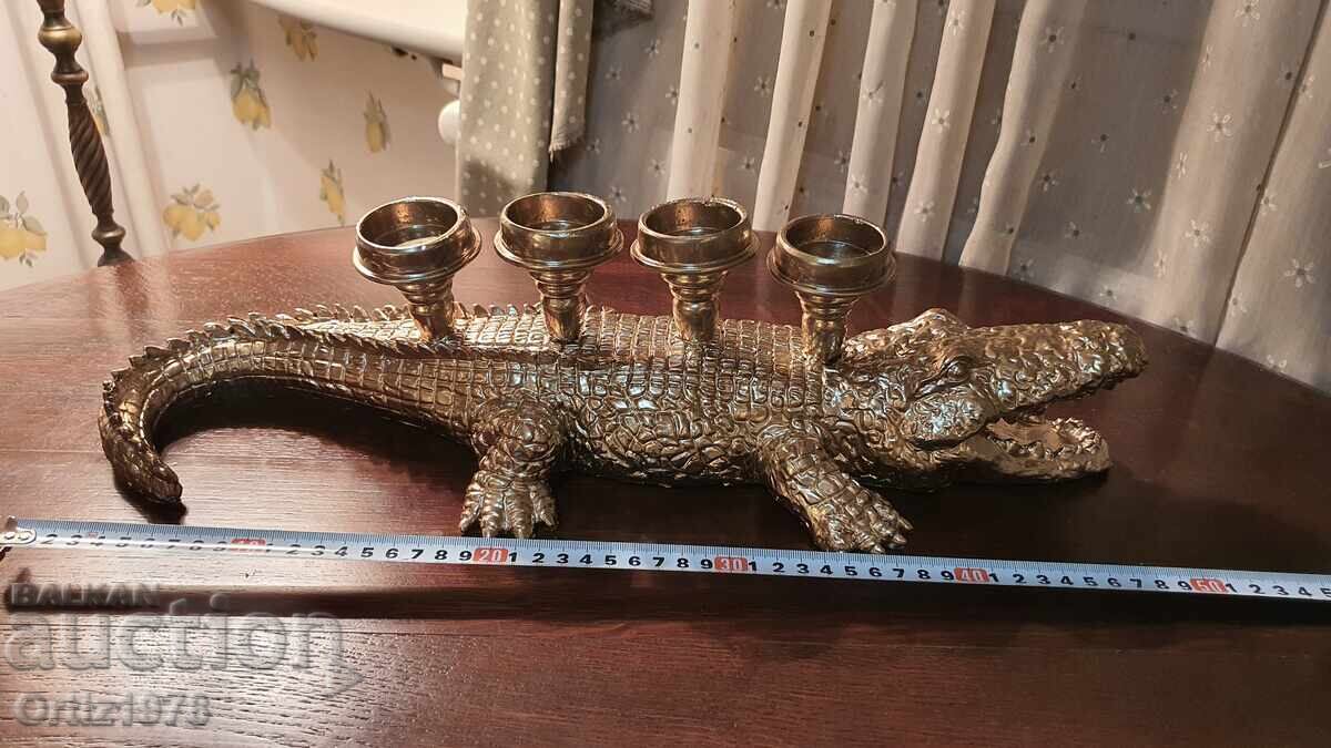 Грамаден крокодил– свещник, Италия, 50см с цена 98.00 лв. | € 50.11