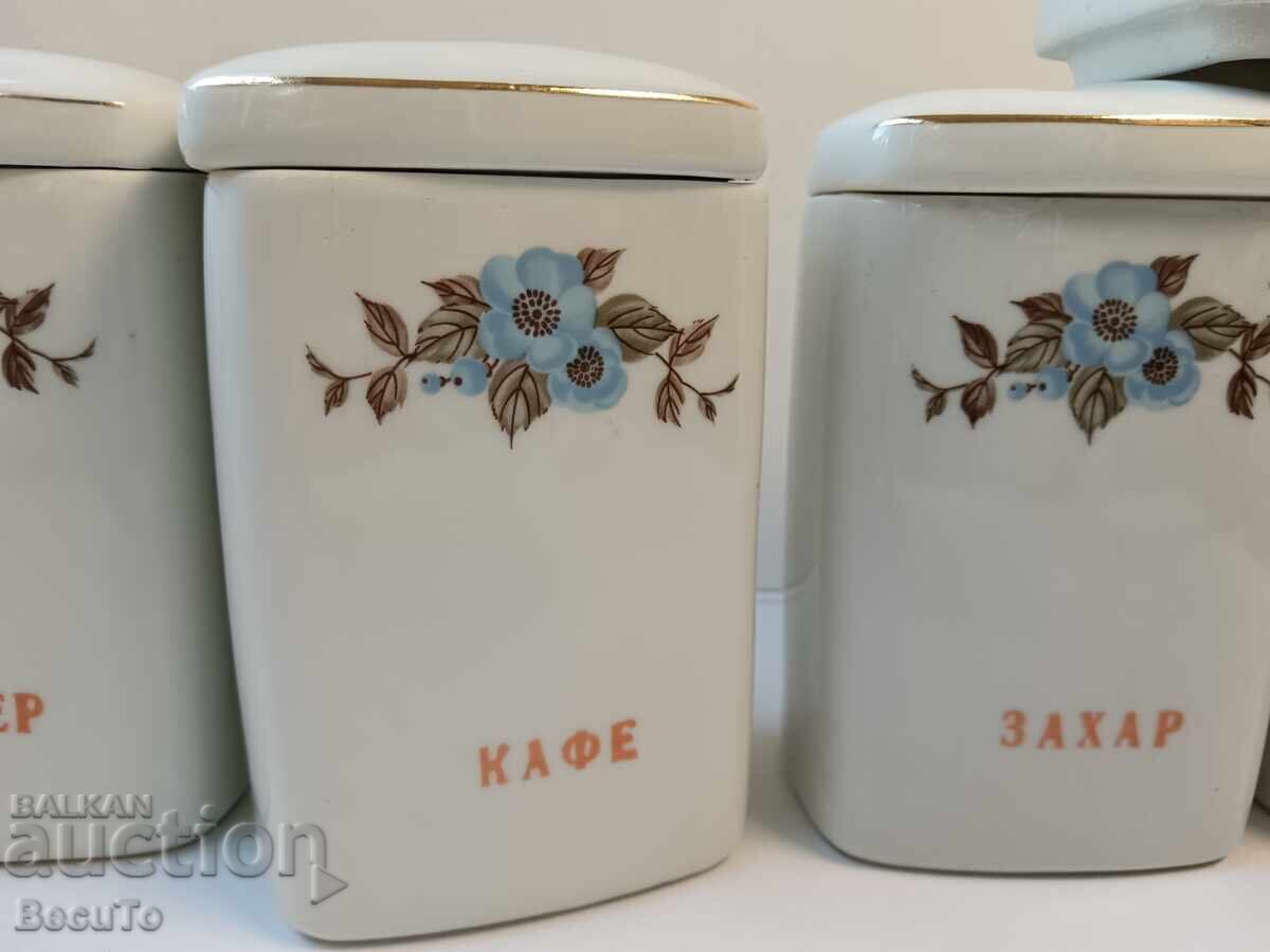 Πορσελάνινα βάζα για μπαχαρικά, συνολική τιμή με τιμή 55.00 BGN | € 28.12