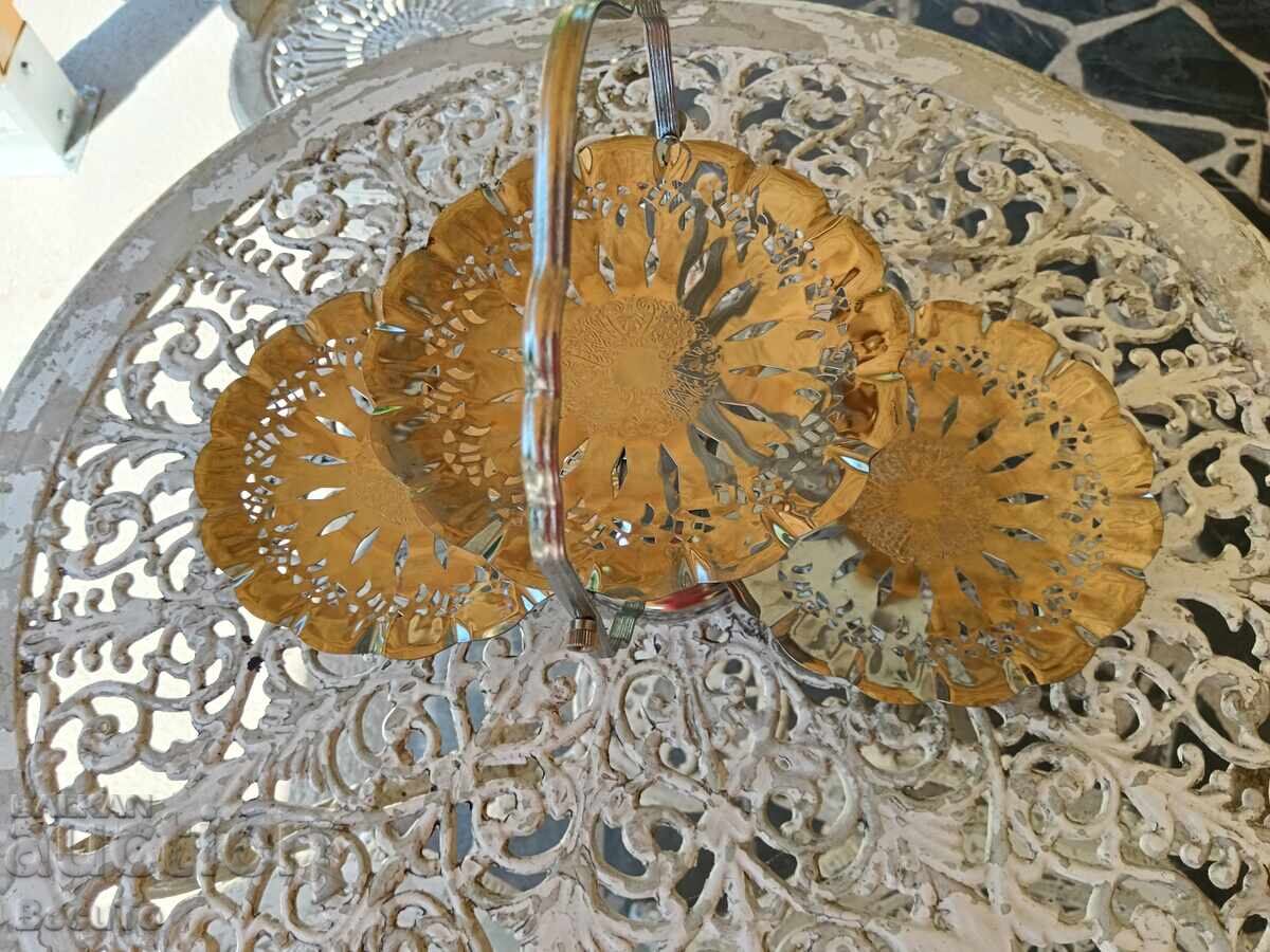 Metal folding cake stand with price 15.00 BGN | € 7.67