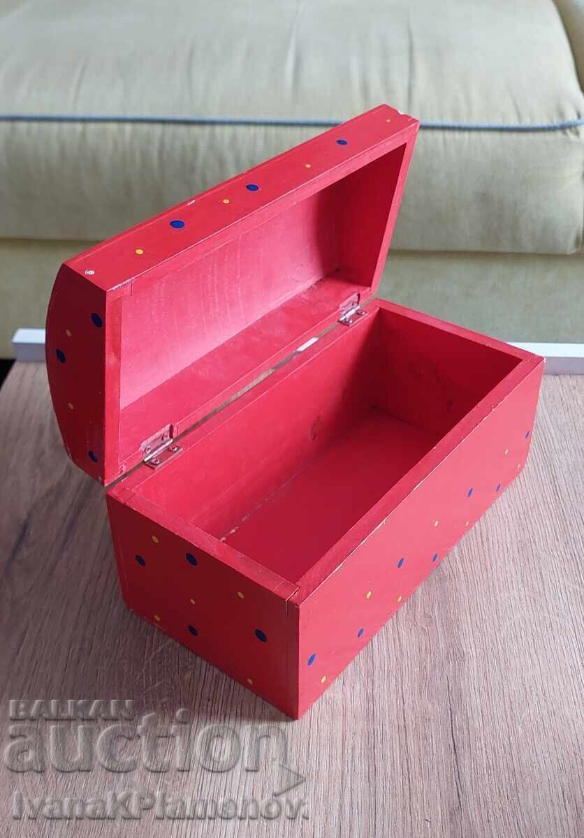 Wooden box for connoisseurs