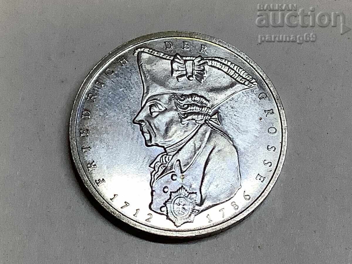 Германия 5 марки 1986 -200 г. от смъртта на Крал Фридрих ІІ с цена 8.90 лв. | € 4.55 Германия 5 марки 1986 -200 г. от смъртта на Крал Фридрих ІІ с цена 8.90 лв. | € 4.55