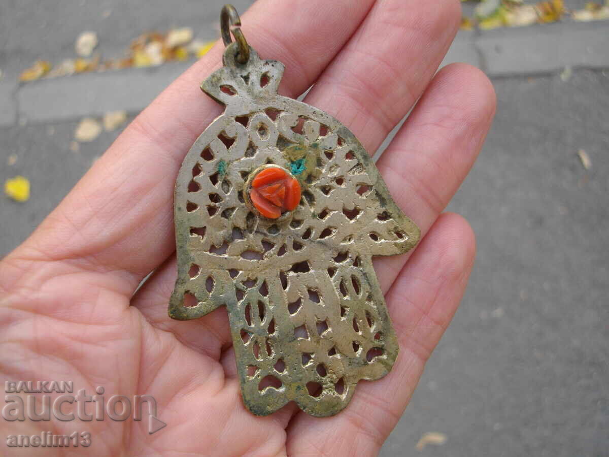 STAR PENDANT NECKLACE HAND OF FATIMA WITH CORAL with price 65.00 BGN | € 33.23 STAR PENDANT NECKLACE HAND OF FATIMA WITH CORAL with price 65.00 BGN | € 33.23