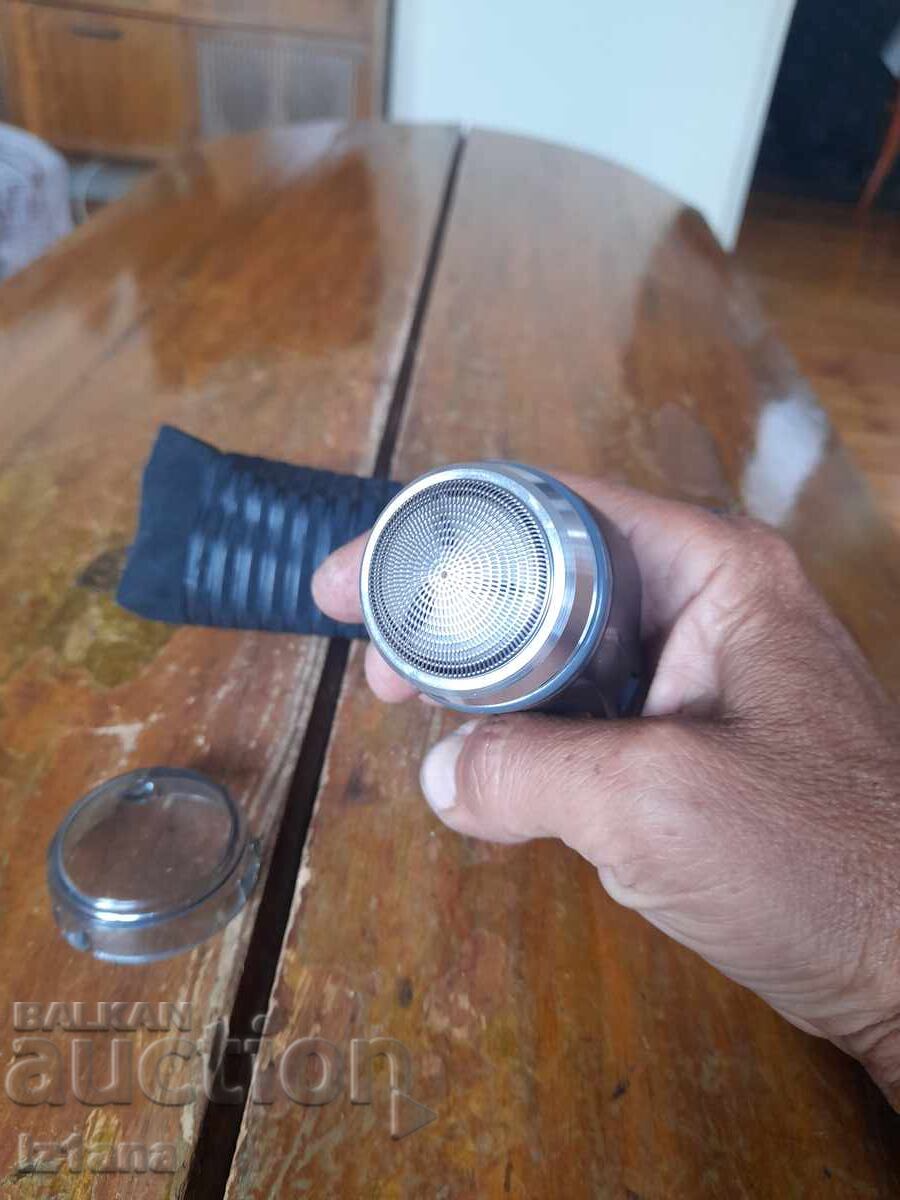 Παράδοση Παλιά ξυριστική μηχανή Sanyo