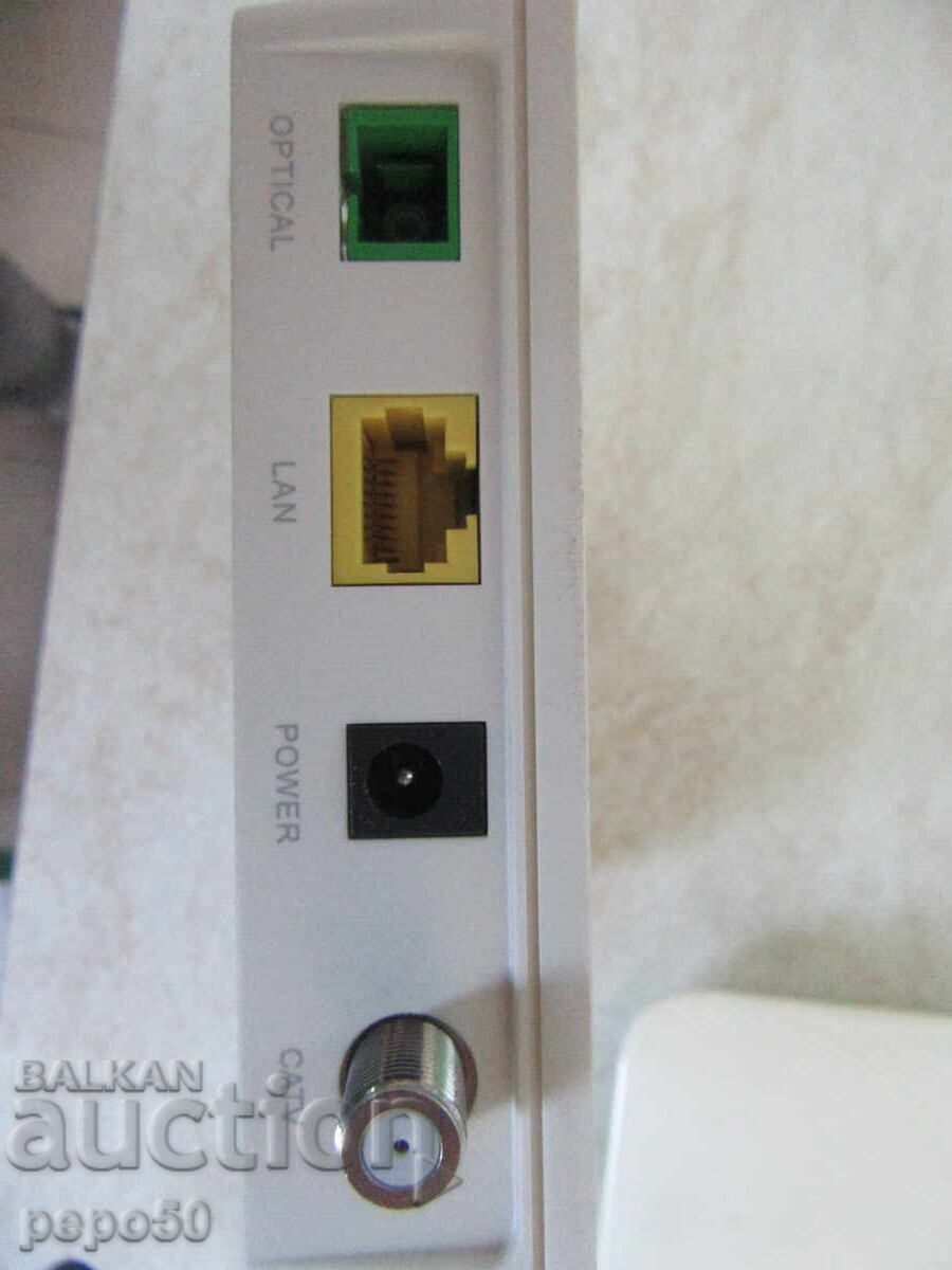 Delivery of TWO ROUTERS FOR PROFESSIONALS AND ENTHUSIASTS