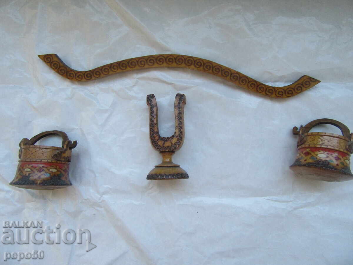 Licitație Suvenir pirogravat din epoca socialistă "Călușul cu Menci"