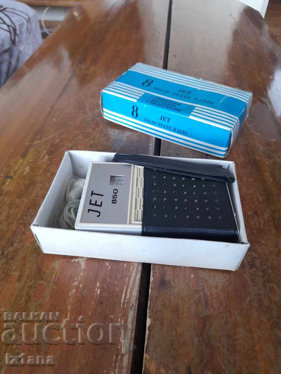 Old radio, Jet 850 radio receiver with price 75.00 BGN | € 38.35