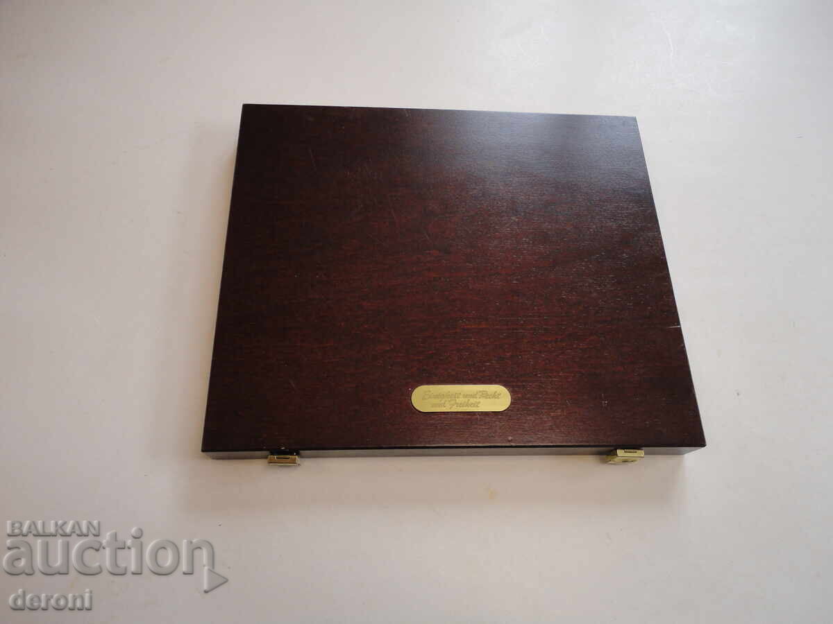 Λουξ ξύλινο κουτί για νομίσματα 3