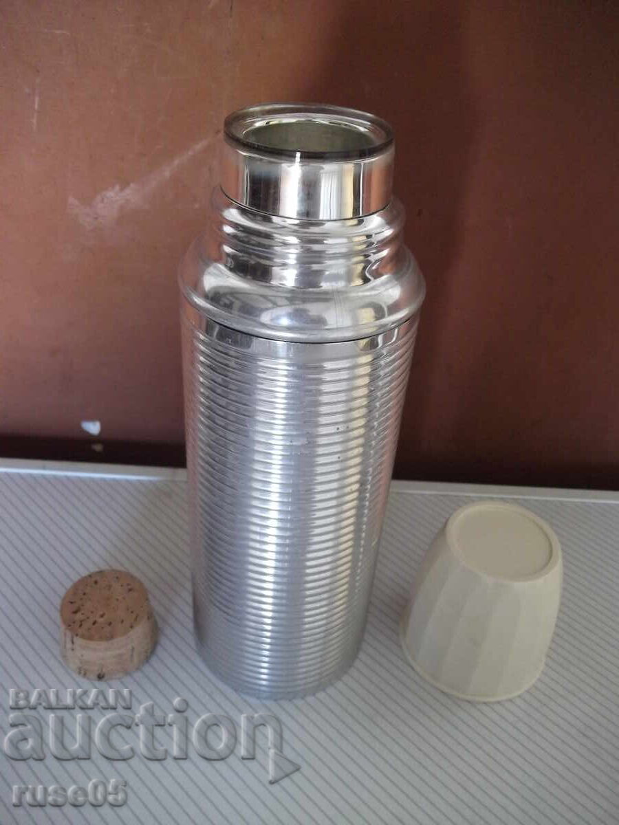 Παράδοση Θερμός από σοσιαλισμό καινούργιος