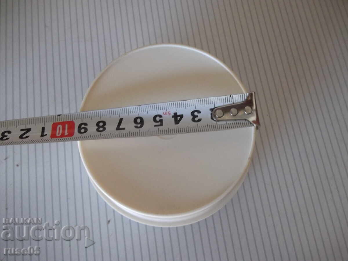 Κουτί βακελίτη στρογγυλό από την σοσιαλιστική εποχή, καινούργιο με τιμή 15.00 BGN | € 7.67 Κουτί βακελίτη στρογγυλό από την σοσιαλιστική εποχή, καινούργιο με τιμή 15.00 BGN | € 7.67