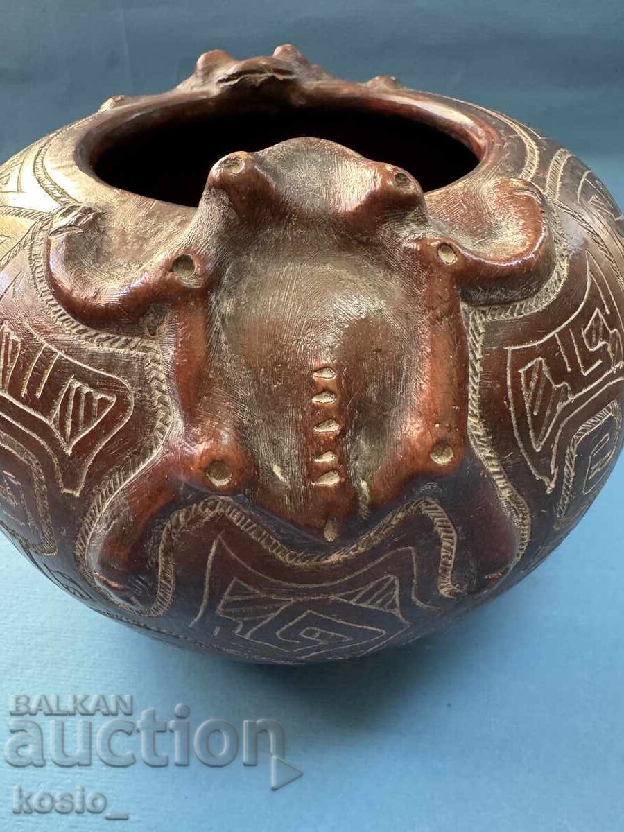 Παράδοση Βραζιλιάνικο κεραμικό βάζο Marajoara