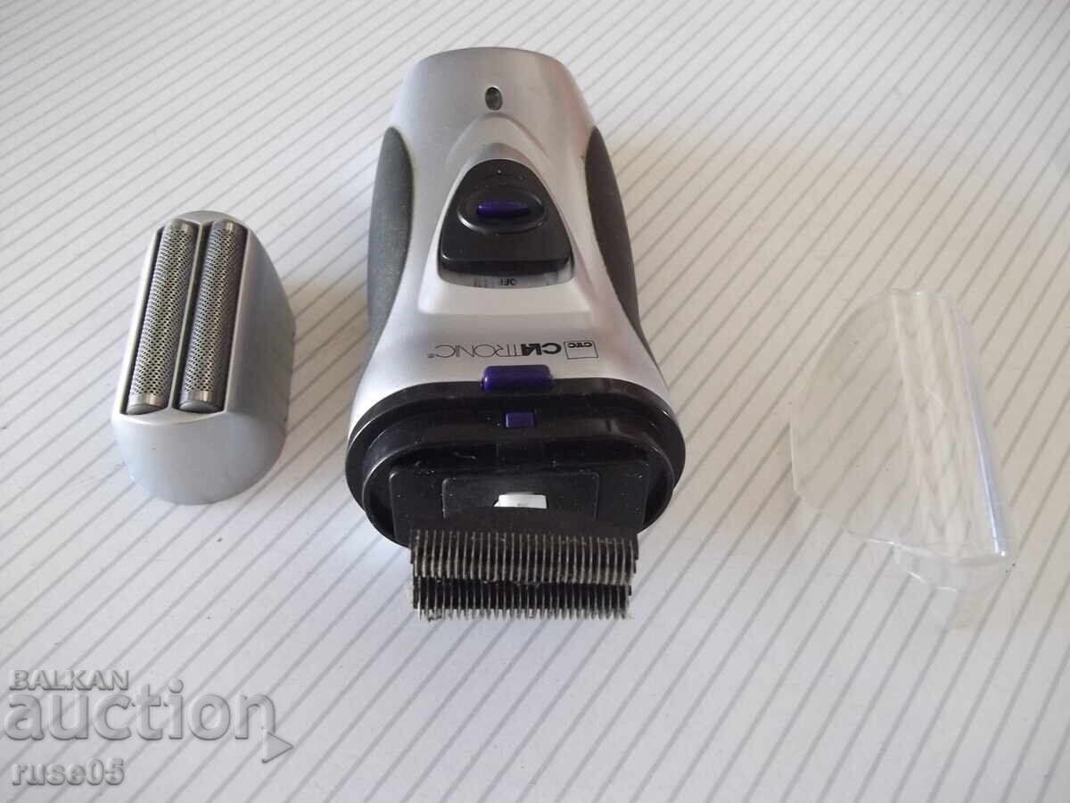Delivery of Electric "CLATRONIC HR 2603 N" Shaver, Working
