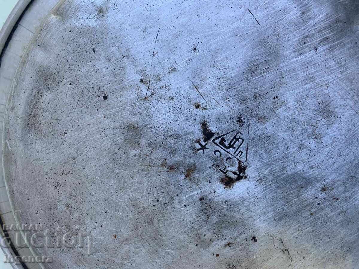 Licitație FARFURIE VECHE DIN ALUMINIU MARCATA