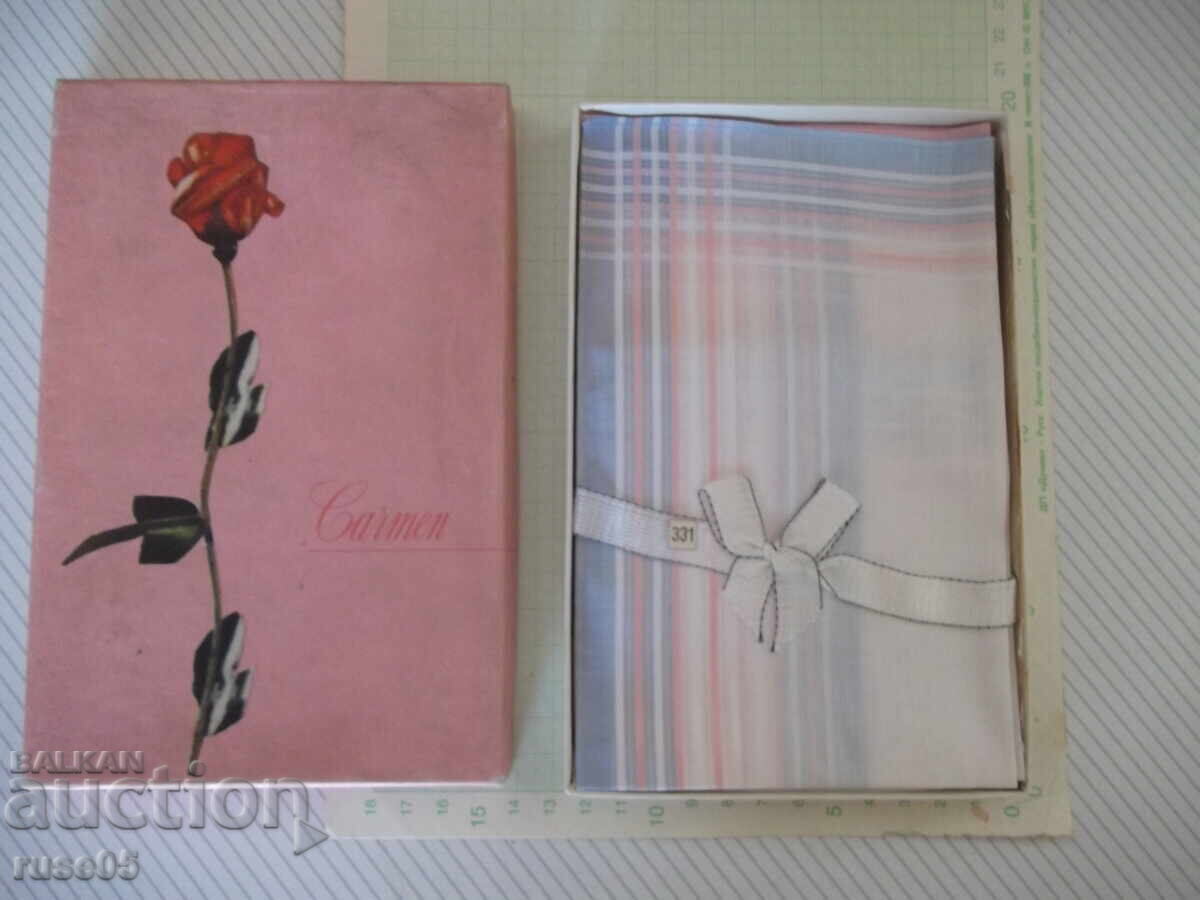 "Carmen" set of cotton handkerchiefs for women in a box